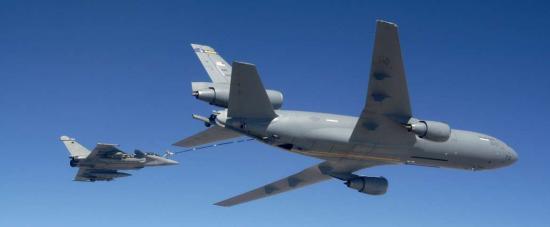 ... Avec un KC-10 de l'USAF